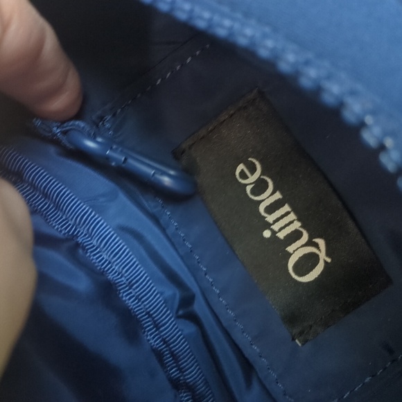 Quince All-Day Navy Neoprene Belt Bag - Picture 5 of 11